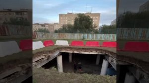 Футбольное поле в Орске ушло под землю.