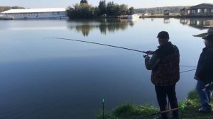 поимка карпа на большом водоёме