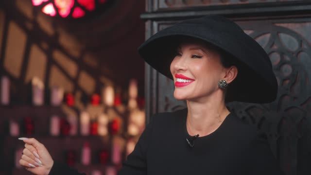 ОТКРОВЕННОЕ ИНТЕРВЬЮ ОЛЬГИ ЯКУБОВИЧ: измена мужу, жизнь с суккубом, операции, плата за дар смотреть онлайн