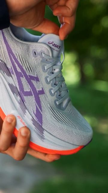 Спортивная модель Asics Superblast 2 смотреть онлайн