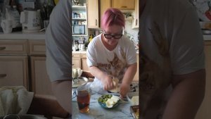 Я его слепила из того что было😁