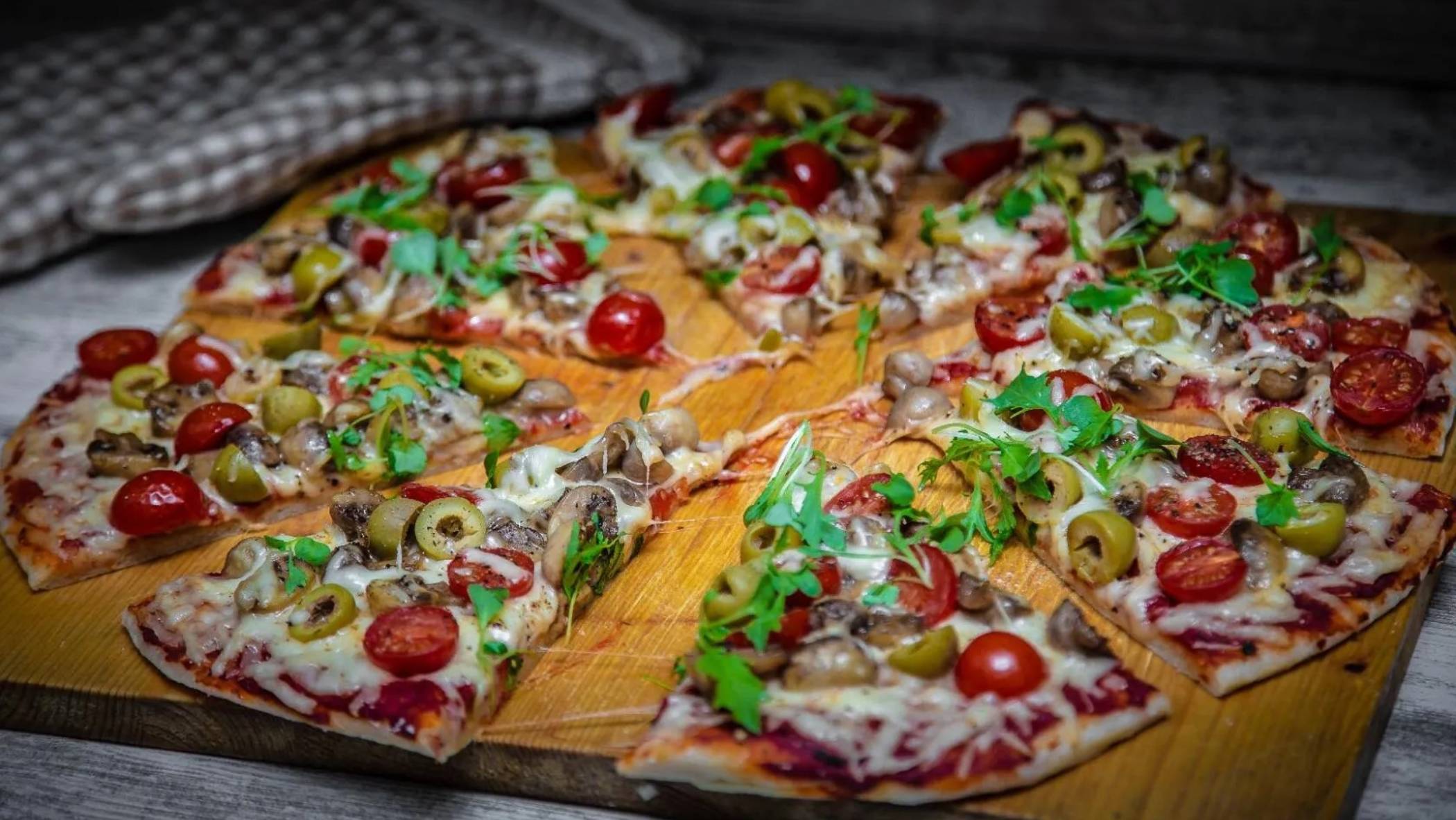 Вечерняя пицца