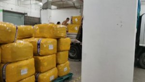 Погрузка одежды в Китае