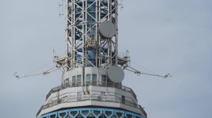 Детальная съемка телебашни Ташкента высотой 375 м
