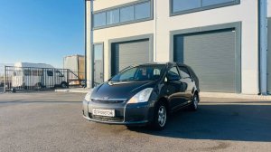 Toyota Wish, 2003 год