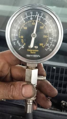 Замер компрессии до и после заливки катализатора DLC на автомобиле с большим пробегом.