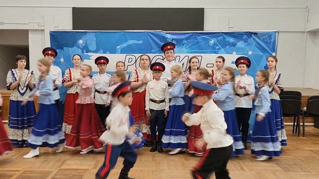 Шоу-группа Карусель, Слава Богу, что мы - казаки, 2024 год смотреть онлайн