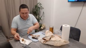 ОПЯТЬ ХАЛЯВА! УГОСТИЛИ АСТРАХАНСКИМ ЛЕЩЕМ ХОЛОДНОГО КОПЧЕНИЯ!