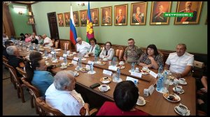 С СЕМЬЯМИ КОТОРЫЕ ПРЕДСТАВЛЯЮТ ДИНАСТИИ КАЗАКОВ ВСТРЕТИЛСЯ ГУБЕРНАТОР ВЕНИАМИН КОНДРАТЬЕВ