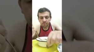Обжор мукбанг пельмени со свеклой