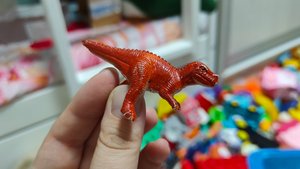 моя фигурка динозавра из коллекции