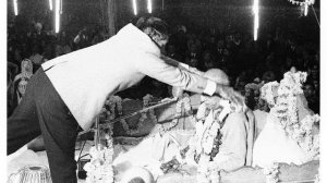 Очистите свои чувства - Шрила Прабхупада 1975-09-18 - Вриндаван - ШБ 06.02.15