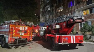 В Самарской области спасатели эвакуировали 35 человек из-за пожара