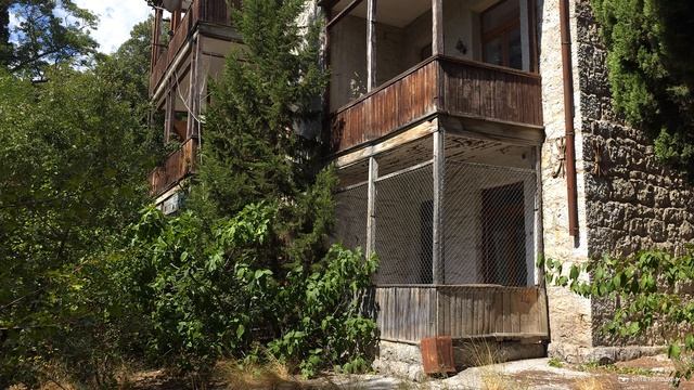 Дача Овчинниковых над Воронцовским парком Алупки
