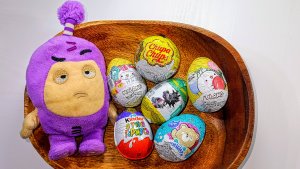 АСМР РАСПАКОВКА Киндер Сюрприз яйца АСМР Новинка Роблокс АСМР 😻🥰❤️