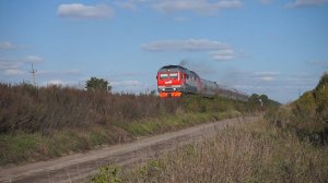 Тепловоз ТЭП70БС-256 с поездом "Степной экспресс"