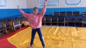 Алиса гимнастическое упражения с приклубного лагеря Буляк