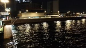 Крейсер "Аврора" и Нахимовское училище.