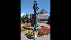 Есть только миг между прошлым и будущим...