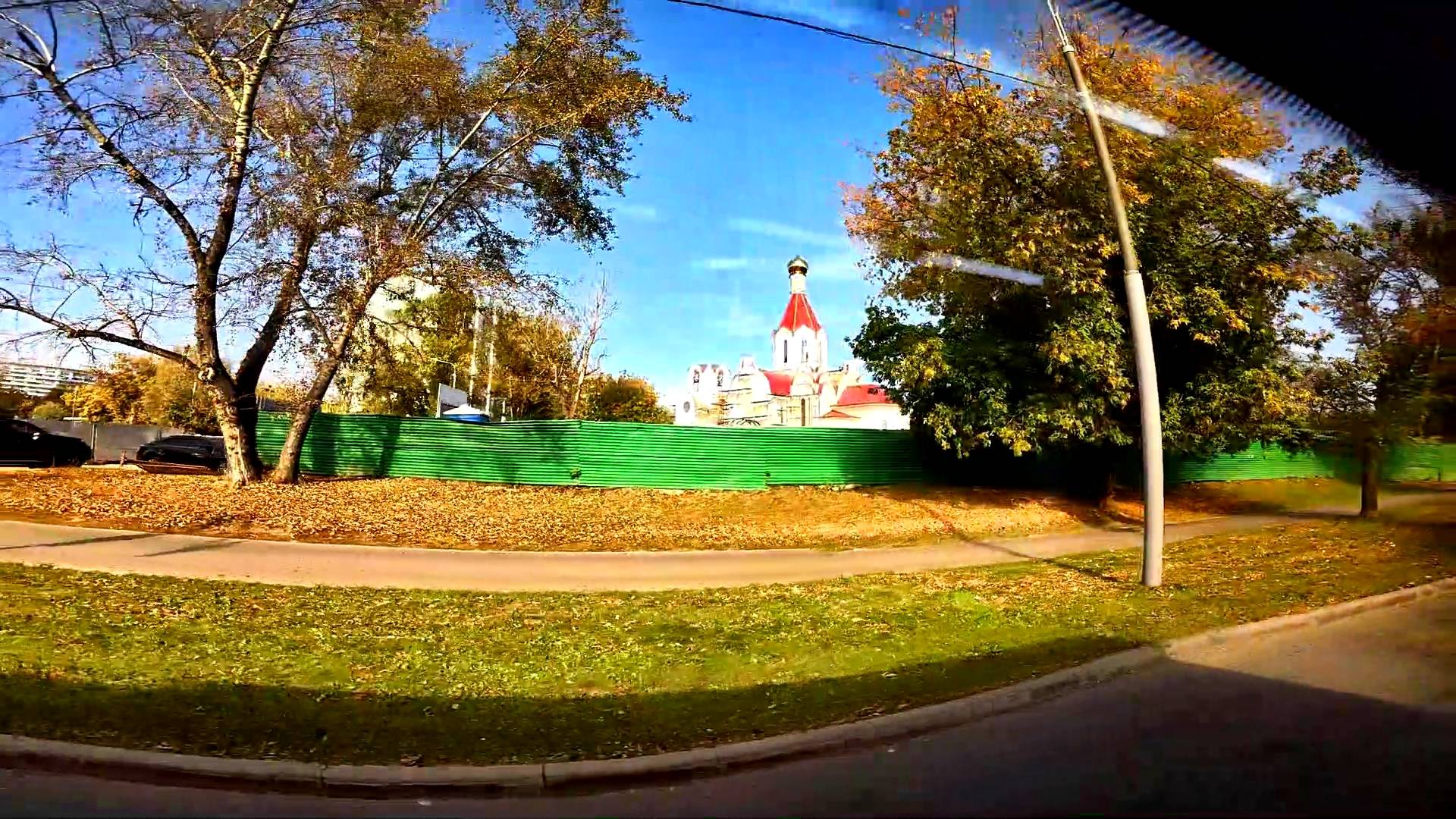 Москва. Район Царицыно. Смотрим в окно автобуса. Маршрут 844. Видео без ускорения.