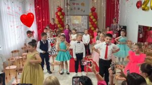 Прощальная дружная песня.