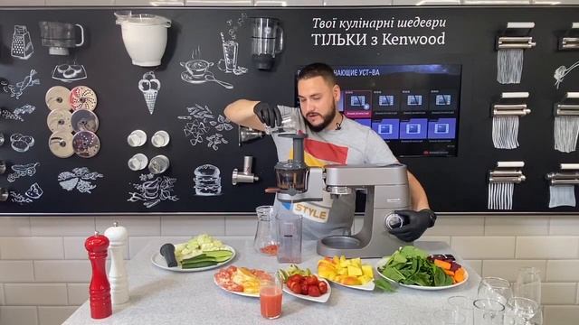 Обзор работы насадки Kenwood KAX720PL / Шнековая соковыжималка Часть 1. Овощные соки.