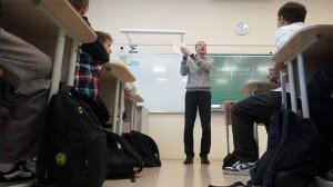 Кравцов не исключил повышение зарплаты учителей в России