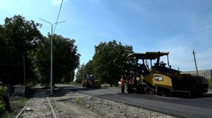 В Кременчуг-Константиновском ремонтируют главную улицу села