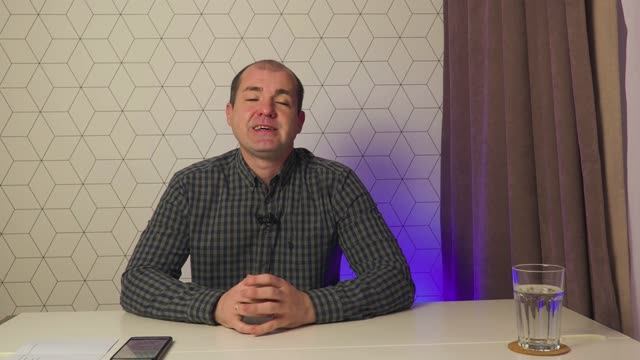 Повышение тарифов на связь в 2024/Сотовый оператор меняет тарифы в одностороннем порядке/Как быть смотреть онлайн