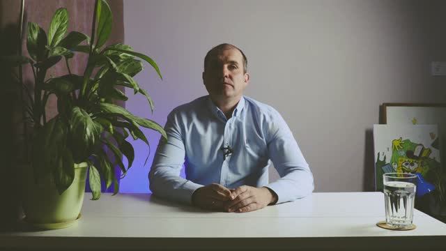 Заморозка вкладов в России. Нужно ли забирать деньги из банка смотреть онлайн