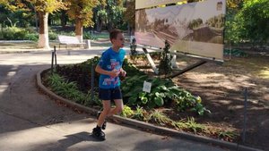 Пробежал 30 км. в 11 лет.