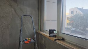 Балкон в стиле лофт: моделирование откосов подоконника из пены Tytan 🪟