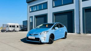 Toyota Prius PHV, 2012 год