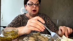 Почти кг пельмешек откушала/Мукбанг