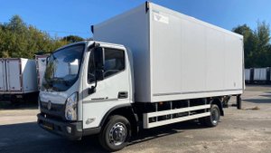 Изотермический фургон Pelican с гидробортом NT-Lift 1500 кг на базе шасси Валдай 8.