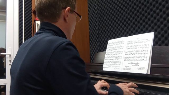 Бах Фуга до минор.mp4 смотреть онлайн