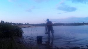 Река Ахтуба синец чехонь и уклейка на удочку дальнего заброса.