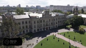 Россиянин попался при попытке вывезти чертежи коллекционных скрипок в Стамбул