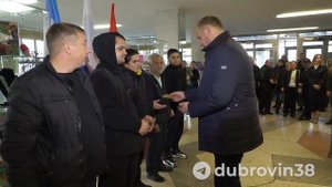 Пятерых жителей города Братска торжественно проводили на ратную службу