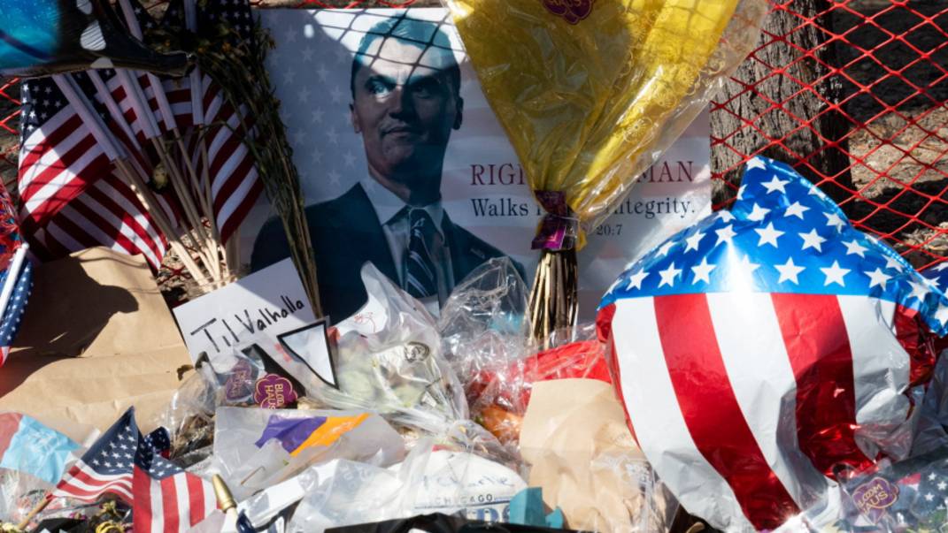 Магазин в США отказался печать постеры в память о Чарли Кирке