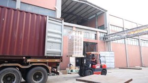 Поставка коммерческих специализированных напольных покрытий для различных отраслей