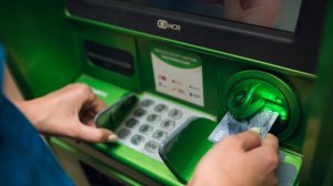 Банки определили признаки мошеннических операций при снятии наличных в банкоматах