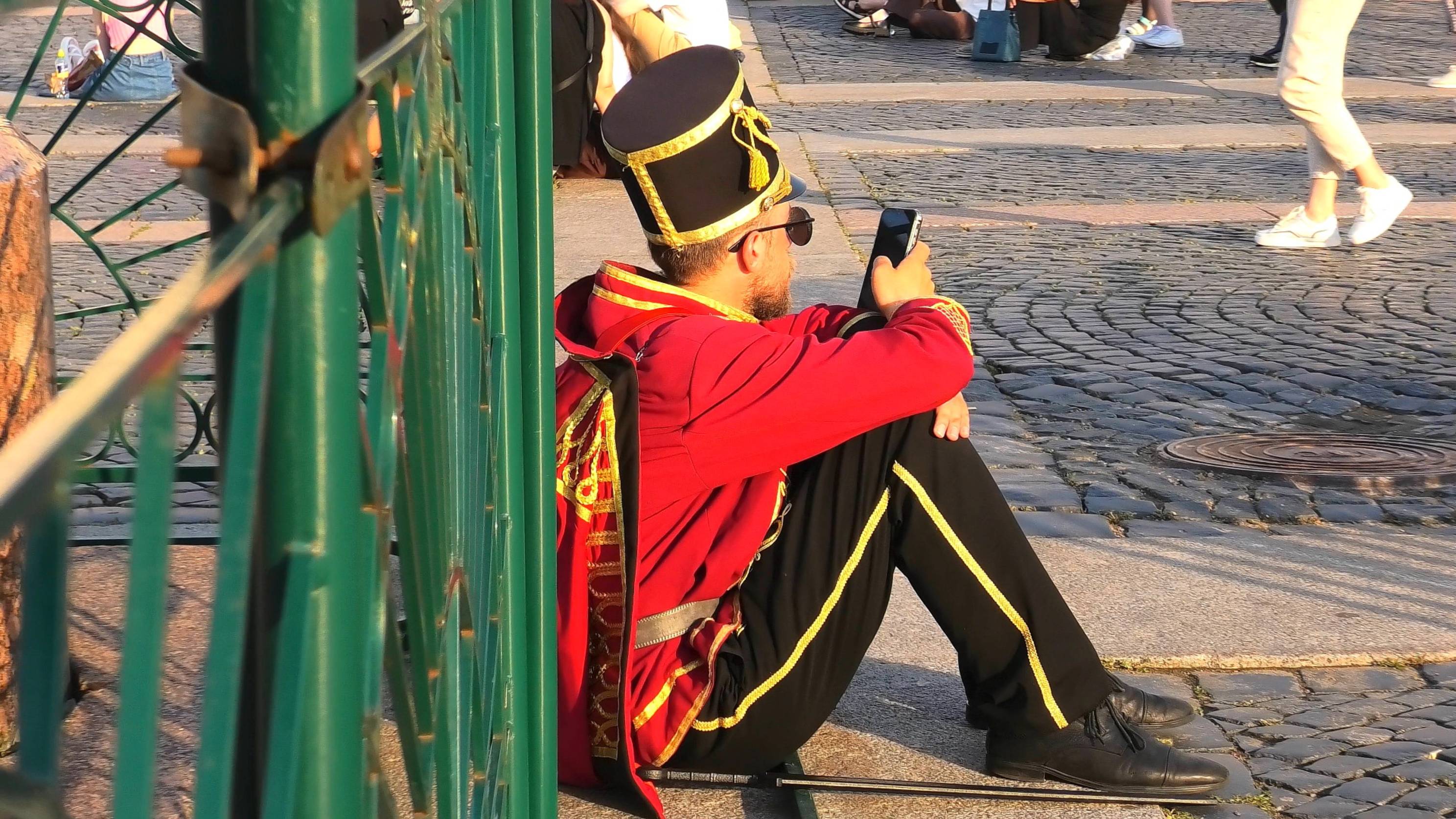 Жизнь площади