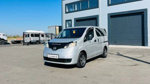 Nissan NV200, 2013 год