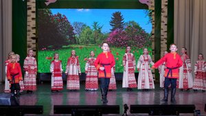 Ансамбль народной песни " Сударушка " . " У Ванюши кудри вьются "