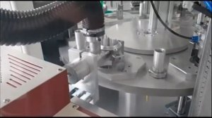 Маркировка Datamatrix кода на контрастной подложке на алюминии в производственной линии