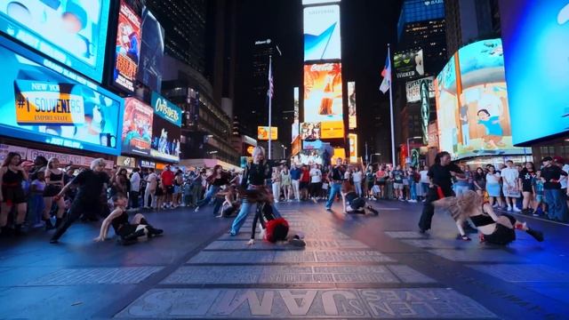 [KPOP IN PUBLIC NYC | TIMES SQUARE | ONE TAKE] j-hope - ‘Killin’ It Girl (Solo Version)’ Dance Cover смотреть онлайн