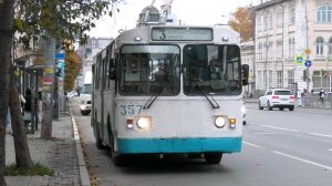 Троллейбус Екатеринбурга БТЗ-5201 борт. №357 маршрут №3 на остановке "гостиница Центральная"
