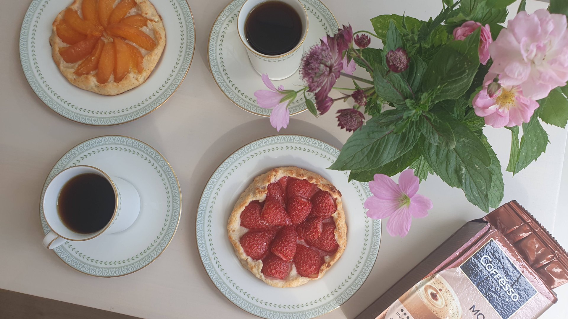 Творожная галета с фруктами без глютена