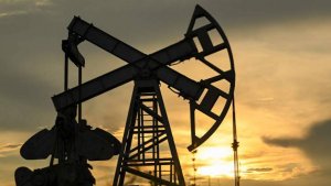 Расчеты за российскую нефть в долларах упали до 5%